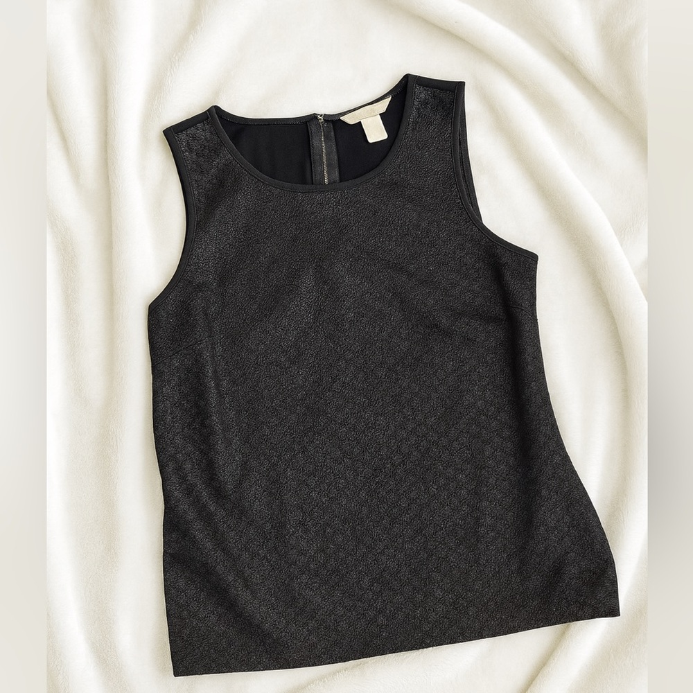 Banana Republic women’s medium dressy textured top in black